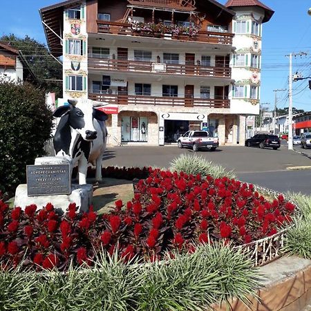 Hospedaria Da Cecilia Moser Treze Tílias Buitenkant foto