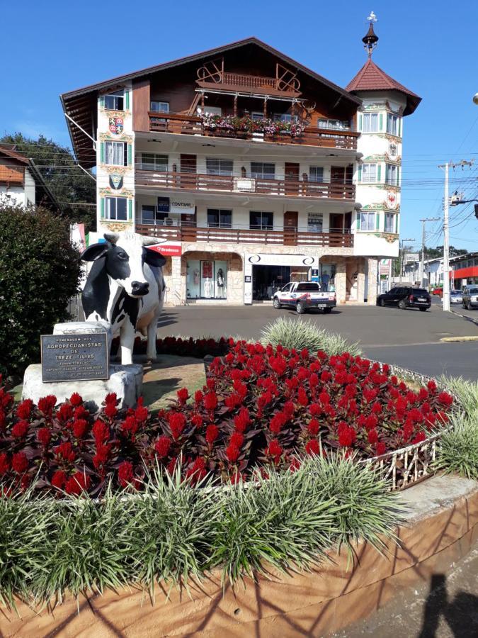 Hospedaria Da Cecilia Moser Treze Tílias Buitenkant foto